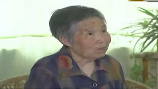 1818黄金眼 三块“金条”拿回家 四年后没法兑现