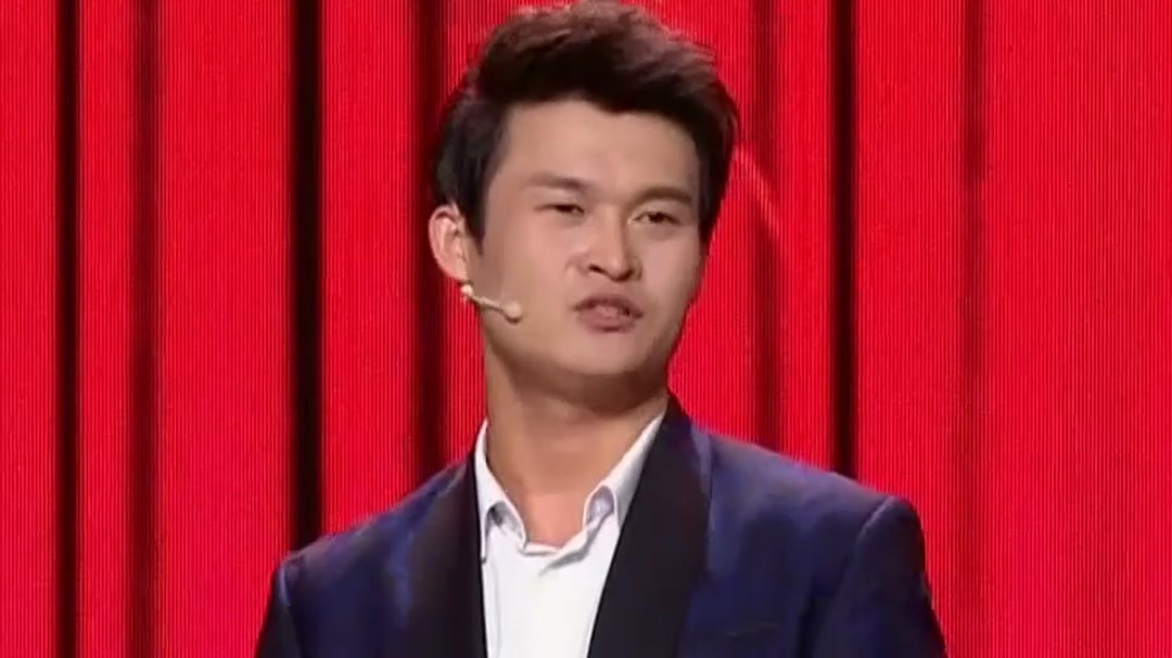 父子逗趣感情深 外卖小哥送温暖