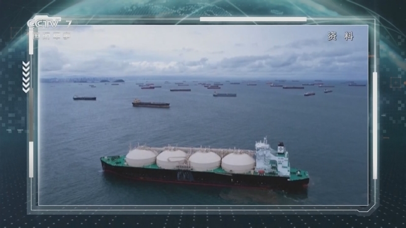 《防务新观察》 20251218 俄乌在黑海展开“袭船战” 美乌谈“和平协议”解决俄乌九成问题？