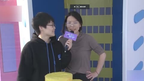 男生女生向前冲第15季 两个孩子的母亲二闯关 身轻如燕快速过关