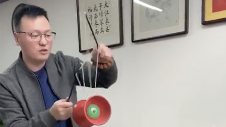 非常时期提倡室内运动，给大家露一手 抖空竹