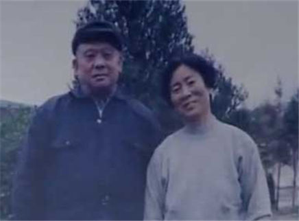 寻情记 老伴儿女谁是最后的依靠