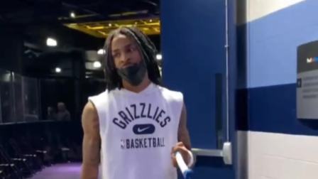 NBA热辣资讯 莫兰特带队七连胜后尬舞庆祝！这专属庆祝动作什么水平？