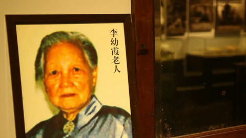 一架梳妆台背后的悲凉故事，烙印着抗战时期平民的心酸！