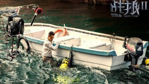 屏行星乐汇 战狼2水下戏份花絮全曝光；吴京闭气长达3分钟