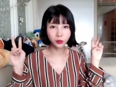 张沫凡回应网红CEO身份 自曝不怕死曾忙到失明