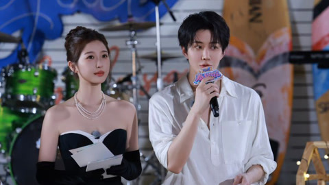 泰甜啦第11期 颁奖典礼上 Mike获泰搞笑奖