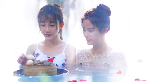 花样妹妹 第2期：SNH48美少女泡温泉美如画