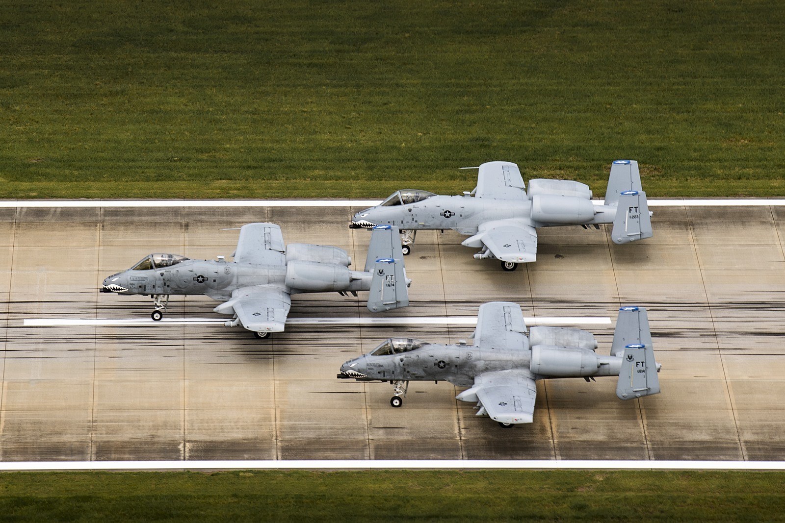 美军a-10攻击机玩大象漫步:密密麻麻一大片 - 一统江山 - 一统江山的