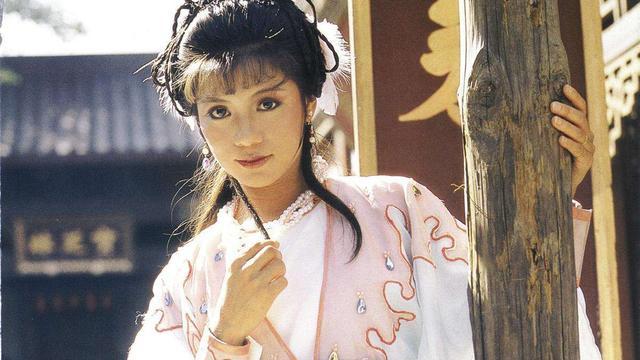 射雕英雄传中东邪黄药师之女黄蓉 终和郭靖守卫襄阳双双战死