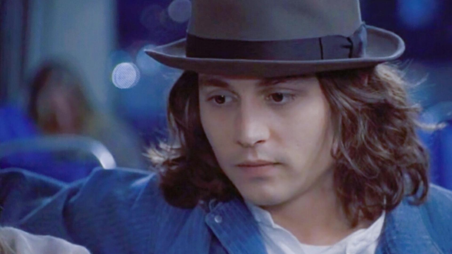 约翰尼·德普:小时候不爱念书爱吉他,后前往洛杉矶寻求发展