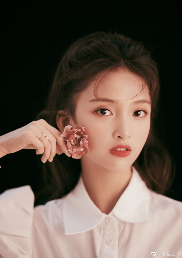 段星羽新剧《不一样的萧先生》杀青 体会双重身份女主奇妙爱情 - 360娱乐，你开心就好