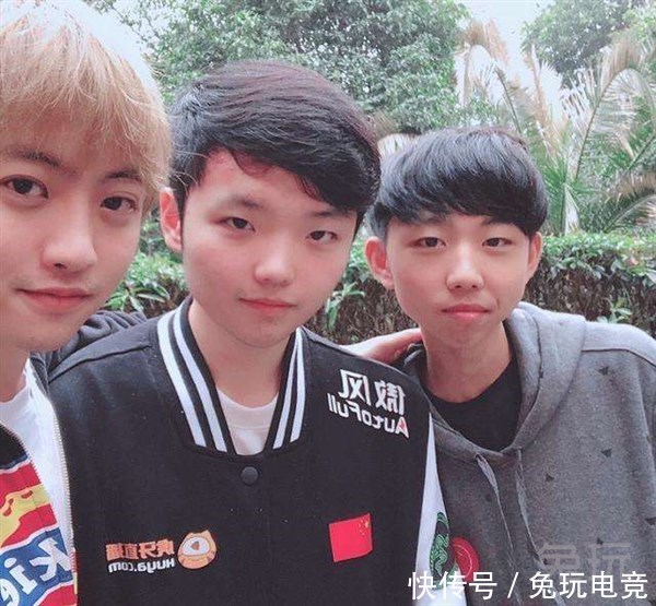 吃鸡主播小叮当遭前女友血泪控诉:骗钱骗炮骗感情 !还叫人吗?