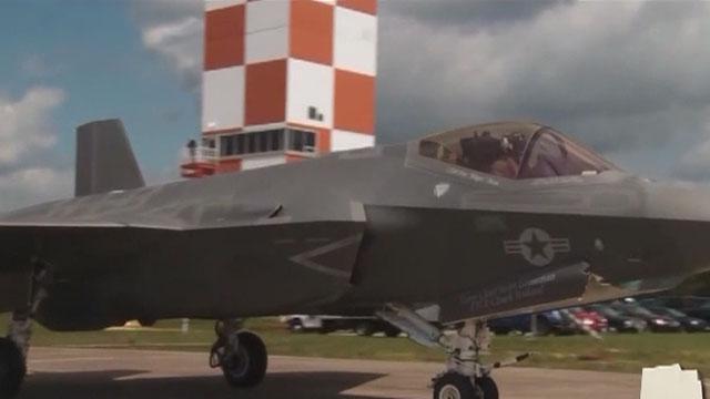《军情解码》20150730 F35战机 逼近中国