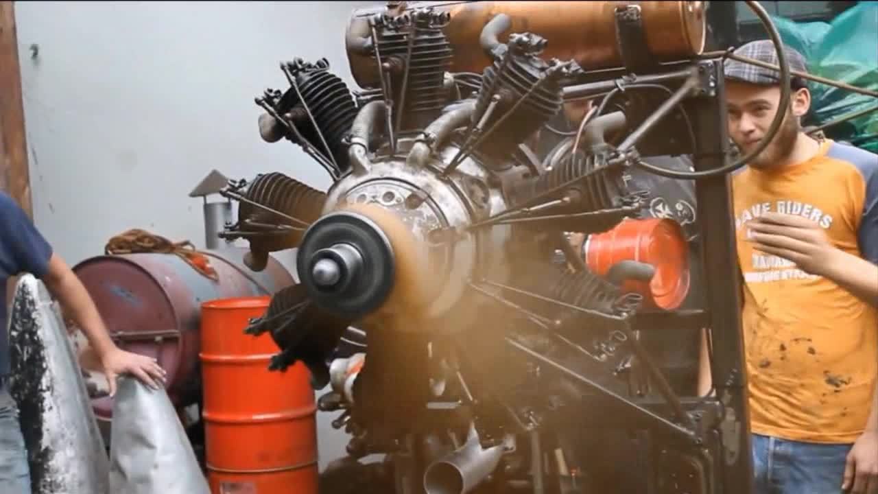 法国1926年的9缸星型发动机,开动起来吹吹风