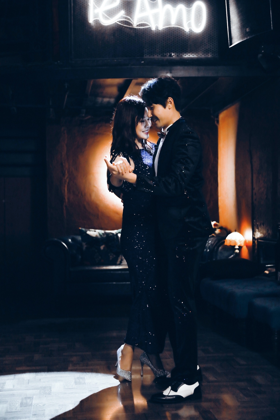 《婆婆和妈妈2》陈松伶张铎跳双人探戈 甜蜜拥吻气氛浪漫