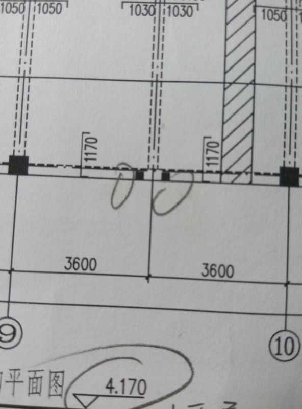 外牆條形基礎的工程量=外牆條形基礎中心線的長度×條形基礎的截面積