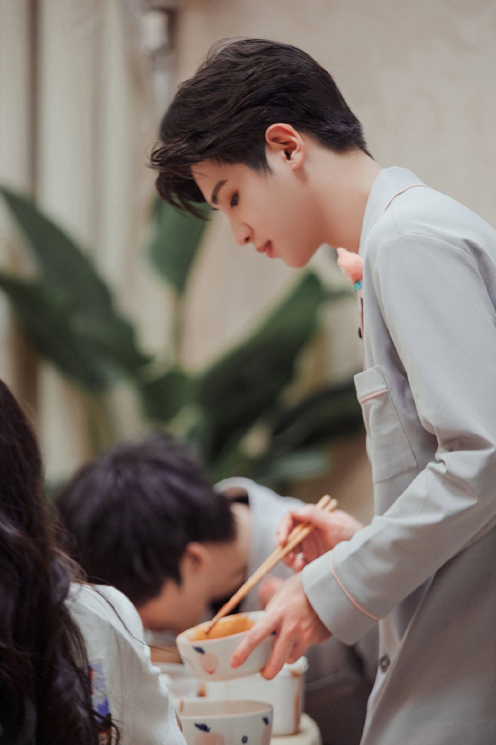 密室大逃脱3邓伦分享西红柿鸡蛋面食谱王嘉尔教杨幂大张伟跳狼人舞