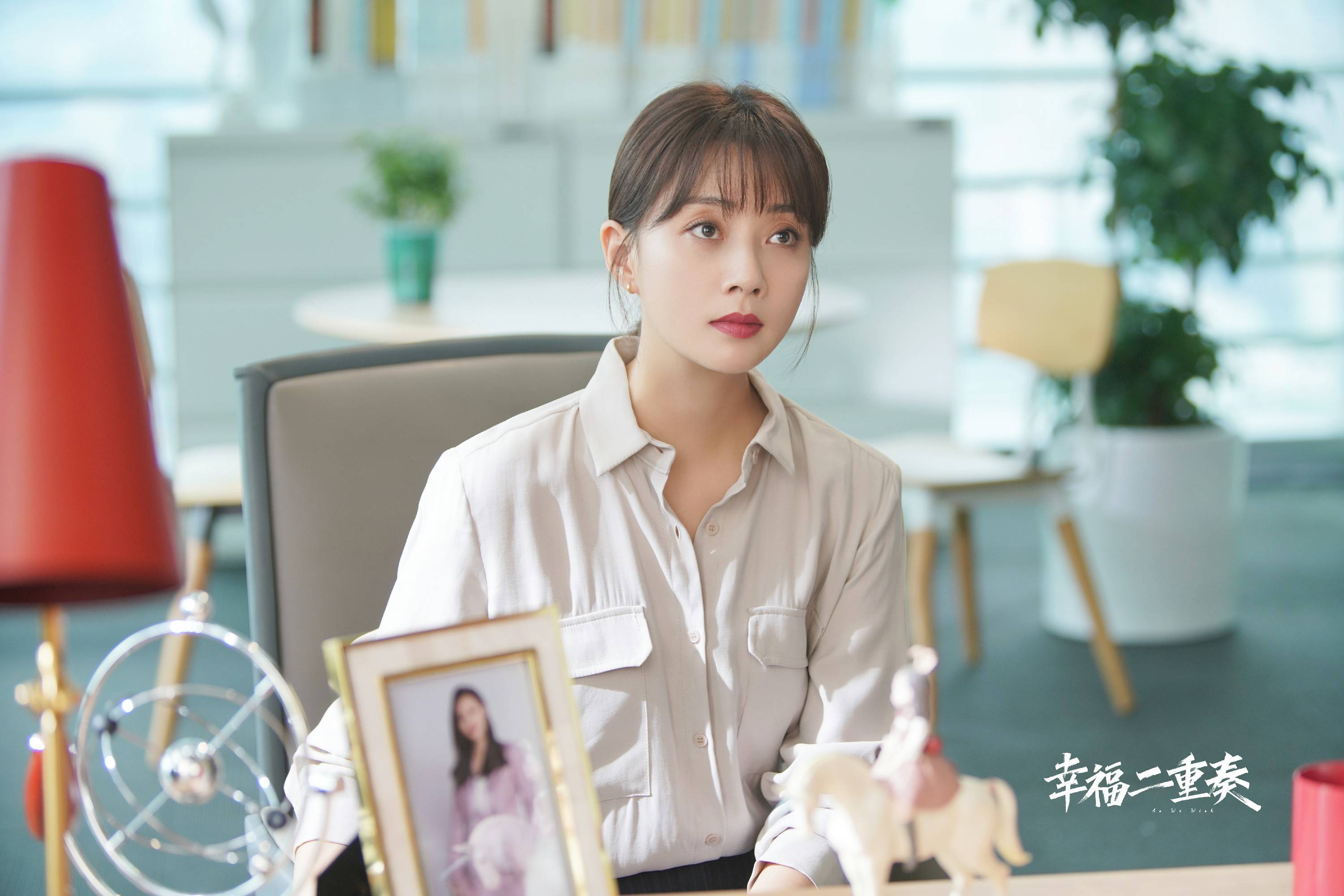 央视御用女主殷桃新剧领跑2022人世间接力开年王炸预定