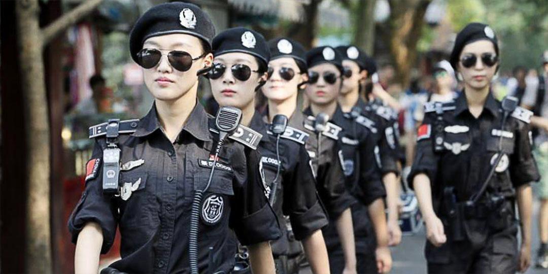 杭州警察被赞颜值爆表 网友:帅哥都上交国家了