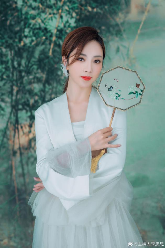 牛年央视春晚主持人曝光:尼格买提 李思思 龙洋 张韬